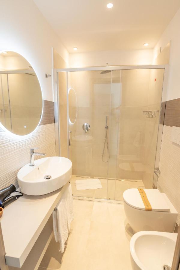 Divina Holiday - Rooms Maiori Ngoại thất bức ảnh