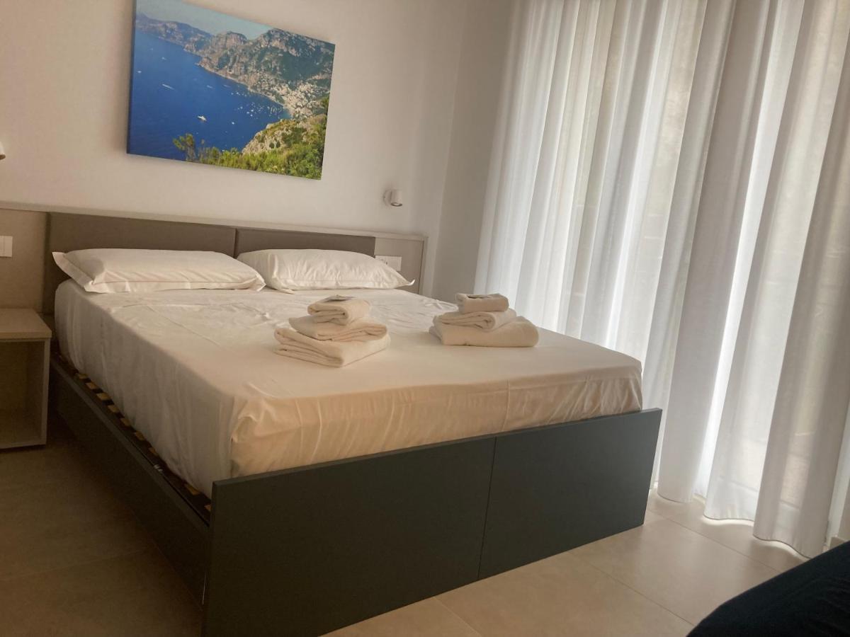 Divina Holiday - Rooms Maiori Ngoại thất bức ảnh